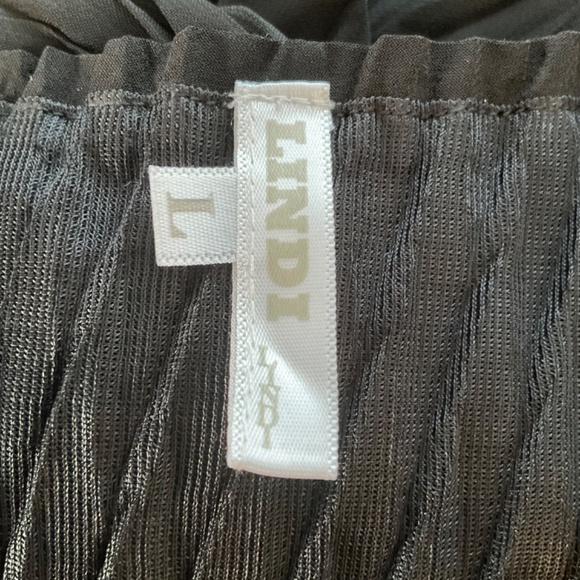 Vintage Lindi Pleated Dress - EUC - Picture 6 of 6